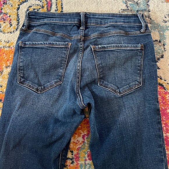 Old Navy Rockstar Mid-Rise Size 6P - Picture 4 of 4